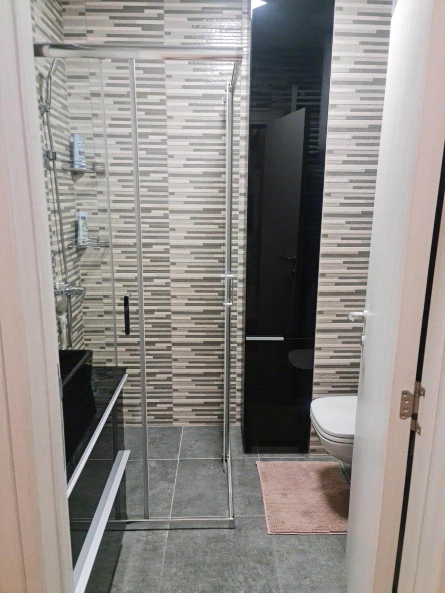 Porodicno-Poslovni Udoban Stan Apartment เบลเกรด ภายนอก รูปภาพ