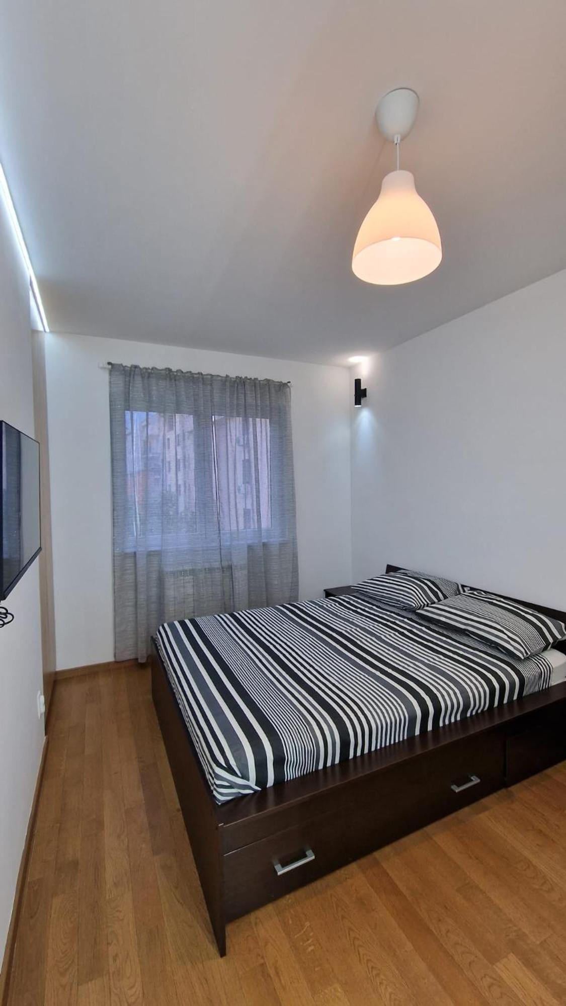 Porodicno-Poslovni Udoban Stan Apartment เบลเกรด ภายนอก รูปภาพ