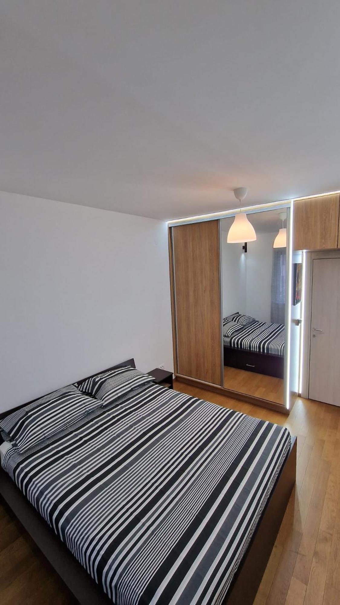 Porodicno-Poslovni Udoban Stan Apartment เบลเกรด ภายนอก รูปภาพ
