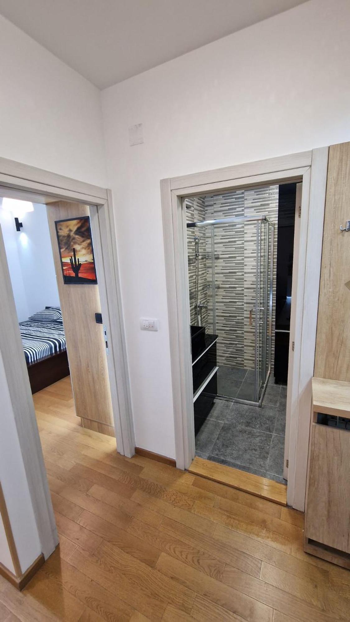 Porodicno-Poslovni Udoban Stan Apartment เบลเกรด ภายนอก รูปภาพ