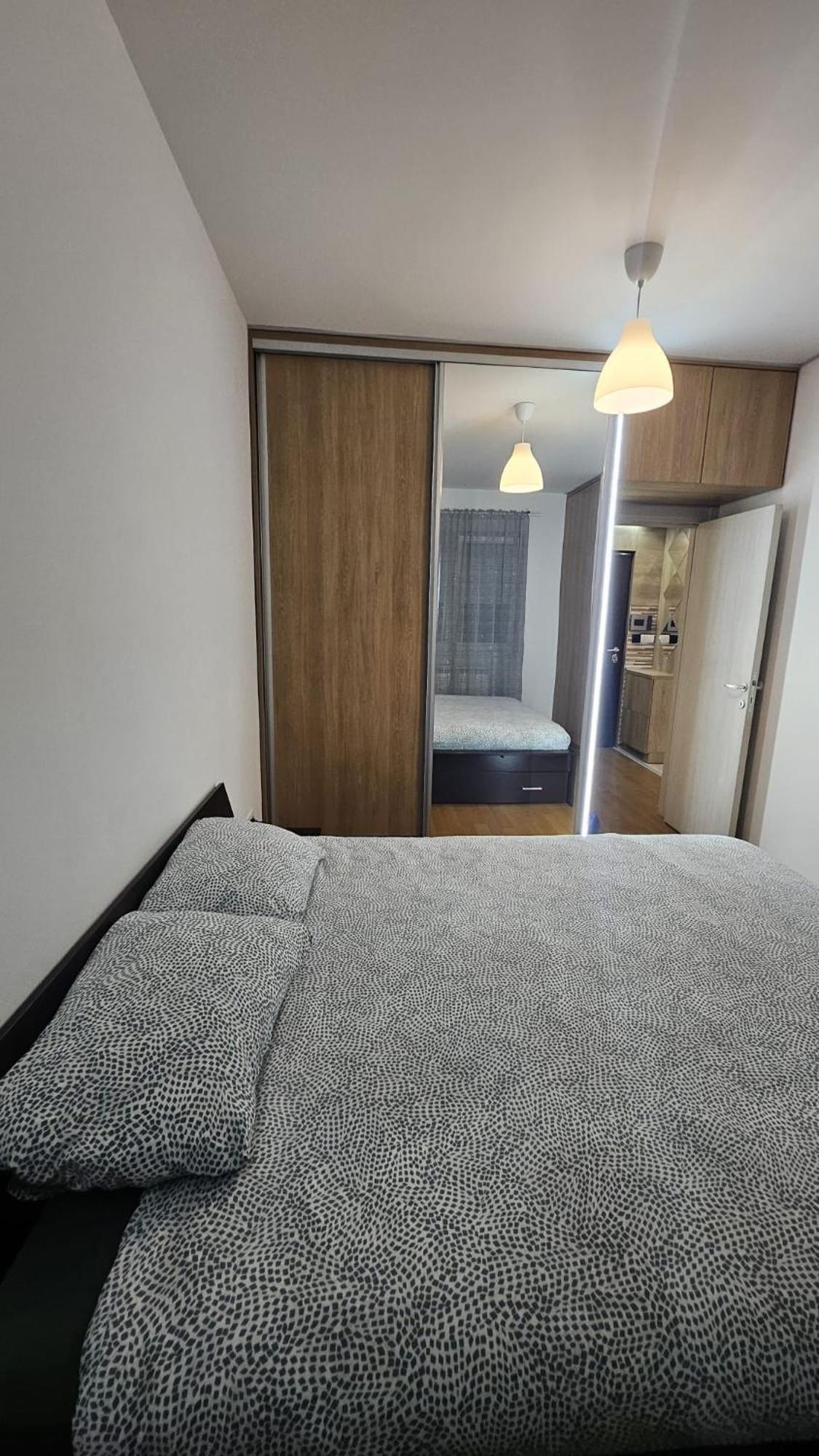 Porodicno-Poslovni Udoban Stan Apartment เบลเกรด ภายนอก รูปภาพ