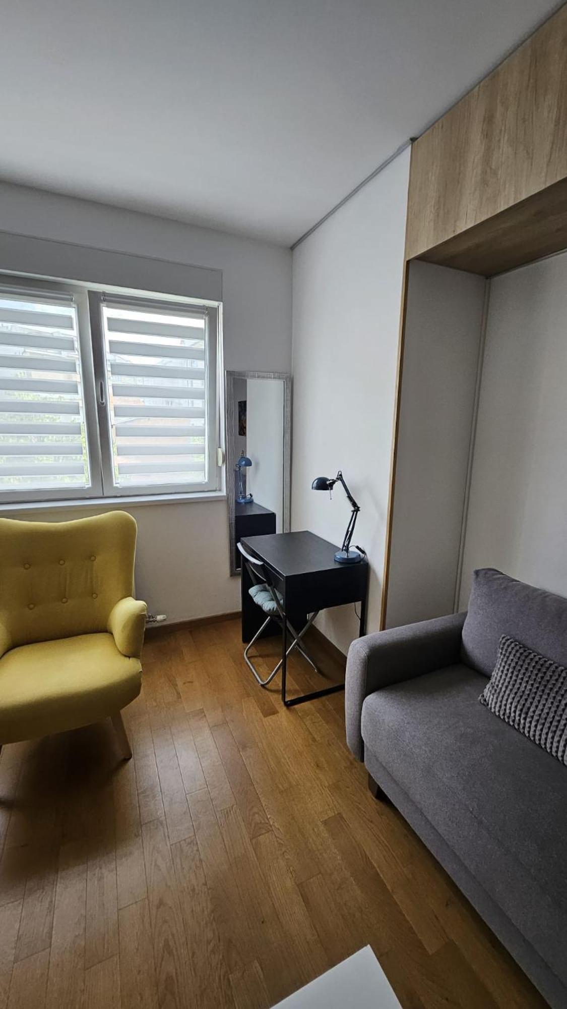 Porodicno-Poslovni Udoban Stan Apartment เบลเกรด ภายนอก รูปภาพ